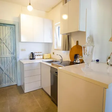 Summer House 2br Wgarden Close To Gundogan Beach